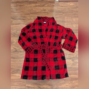 Red and Black Plaid Martha Stewart Robe